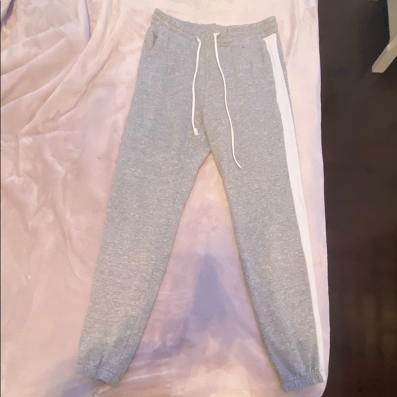 HM grey over sized sweats! - Picture 2 of 3